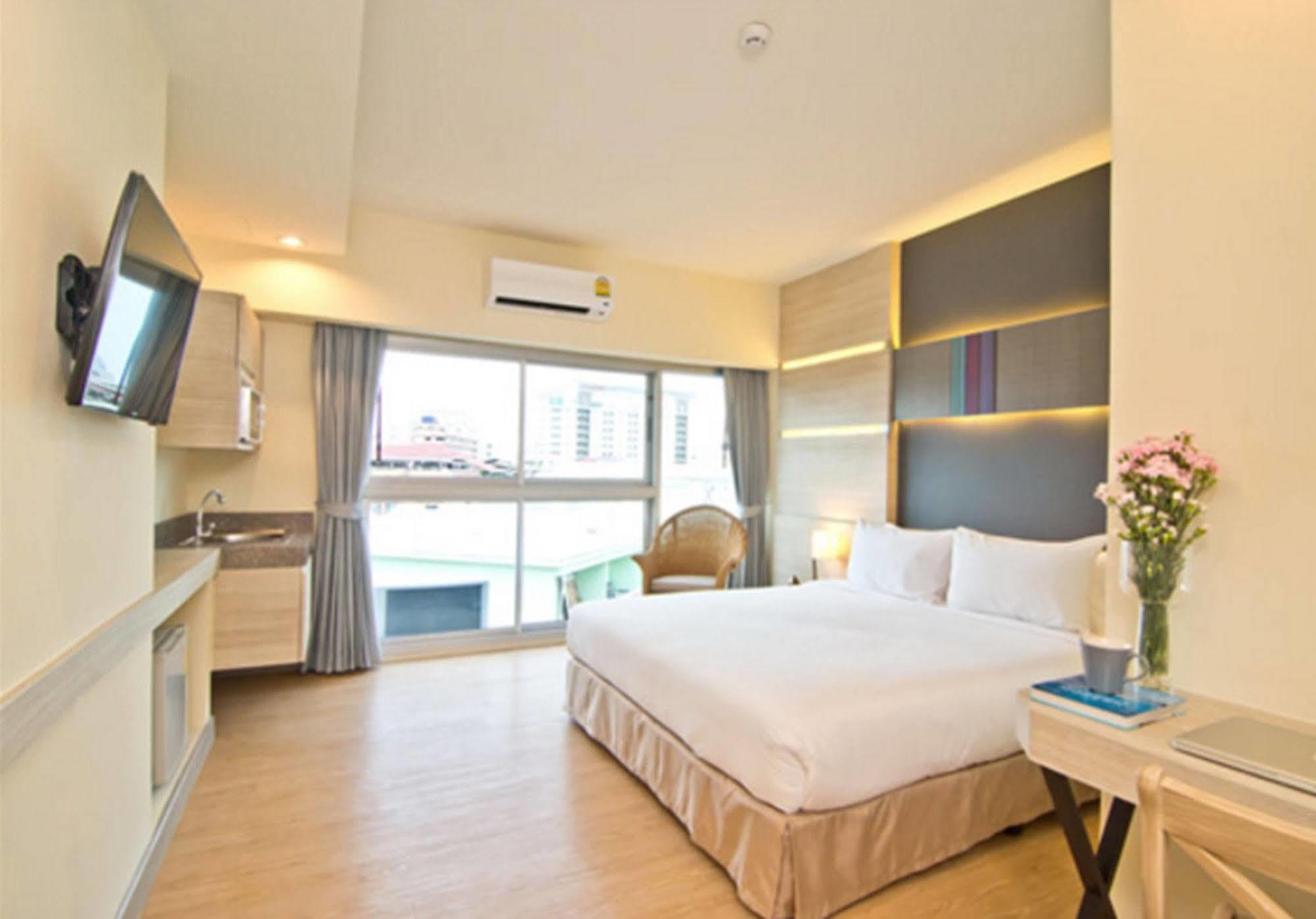 Sunshine One Hotel Pattaya Eksteriør billede